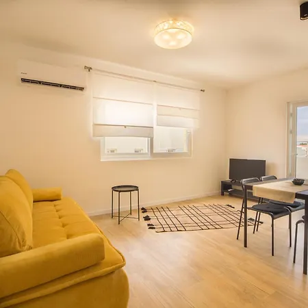 아파트 Apartmants Micki 투체피