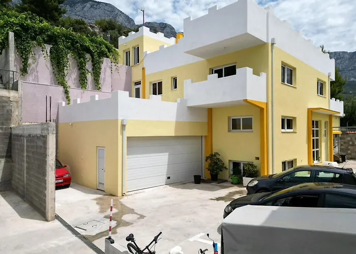 Апартаменты Apartmants Micki Тучепи